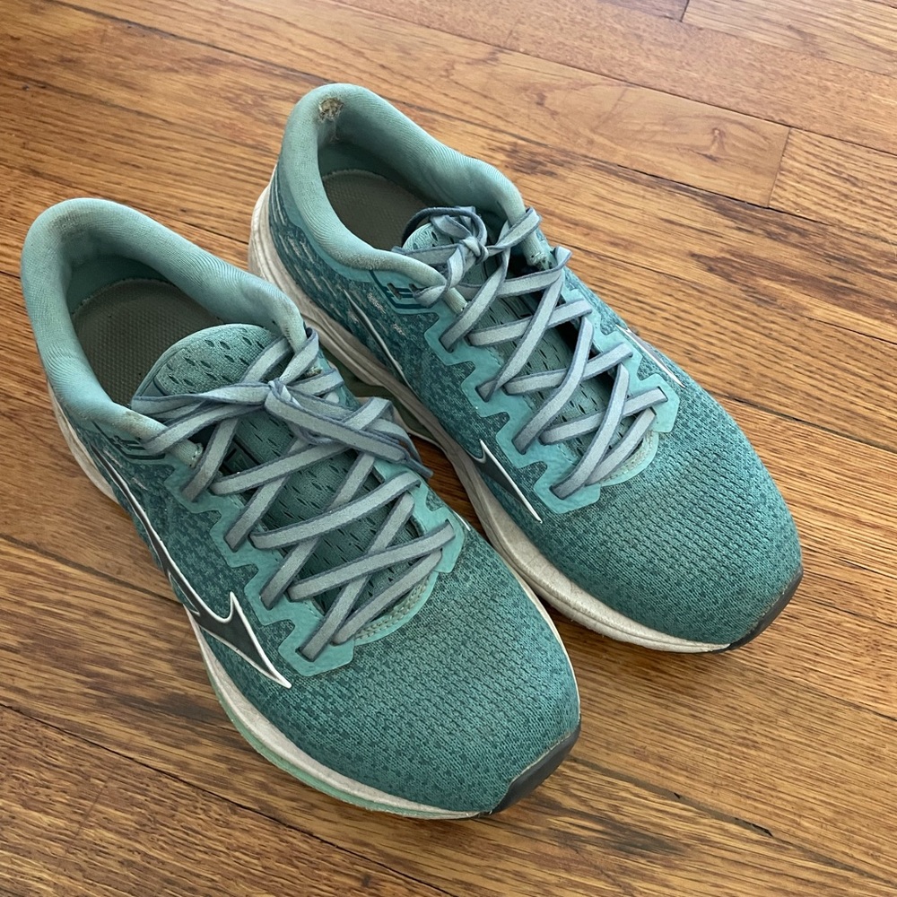 ASICS tennis shoes